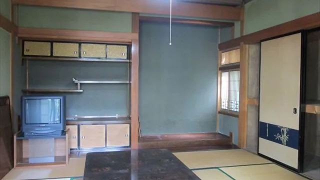 1階 床の間付き 和室