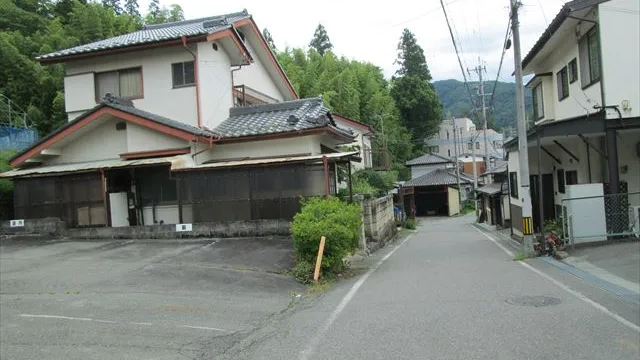 西側より(南側道路付き)