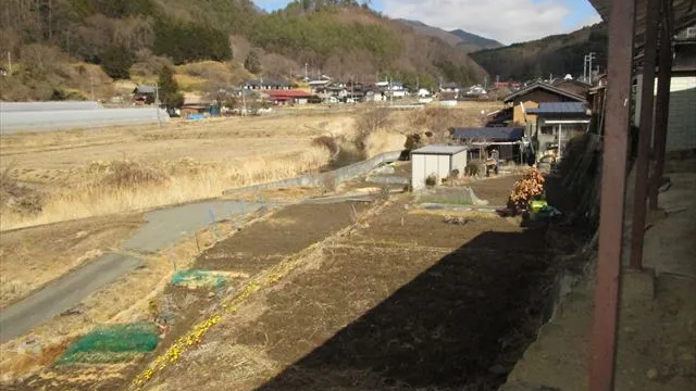 西側 地続きの畑(反対方向から)